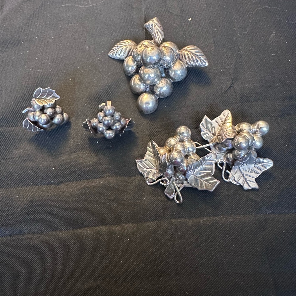 Silver-Tone Grape Cluster Brooch and Earring Set - Silver